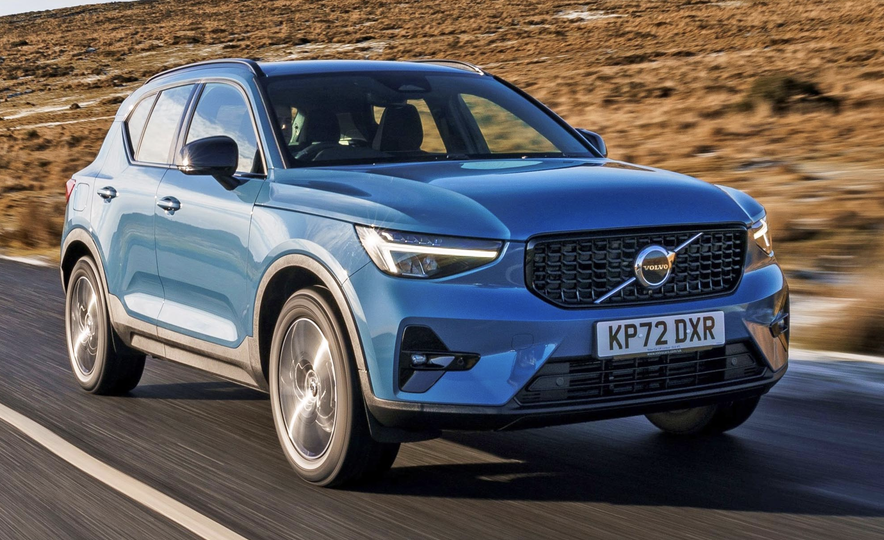 VOLVO XC40 ESTATE 2.0 B4P Inscription 5dr AWD Auto [7 speed]